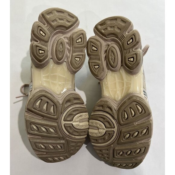 Asics Gel-Nimbus 9 Sneakers in Silver Cream - Picture 7 of 8